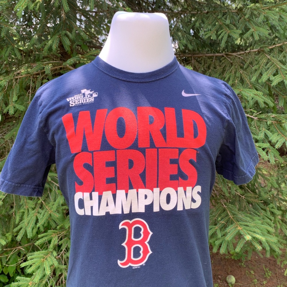 Nike Red Sox world champions t shirt size medium